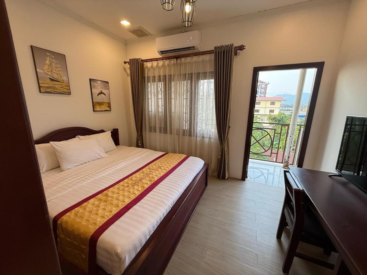 A P S Moutain View Hotel Vang Vieng Esterno foto