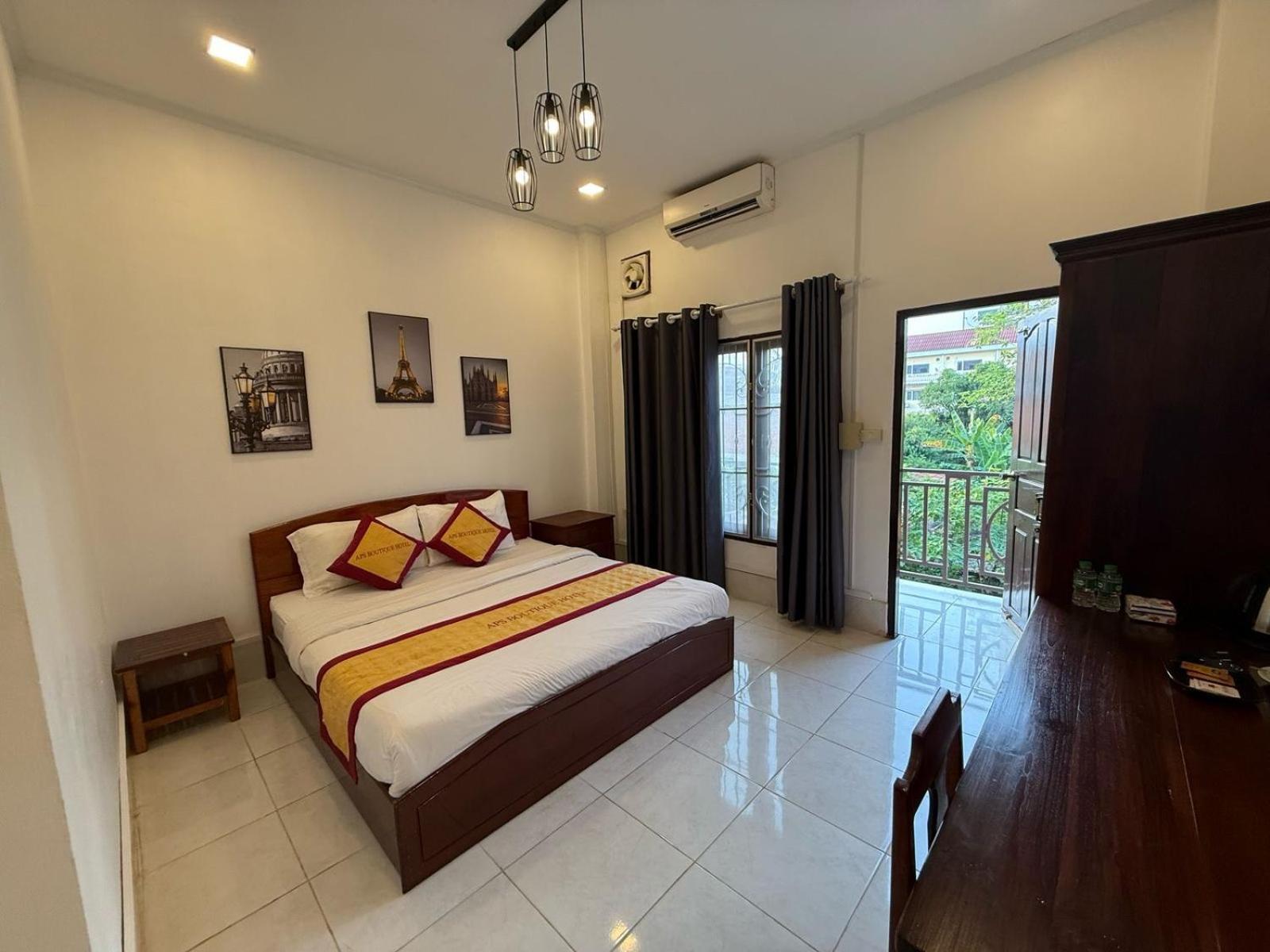 A P S Moutain View Hotel Vang Vieng Esterno foto